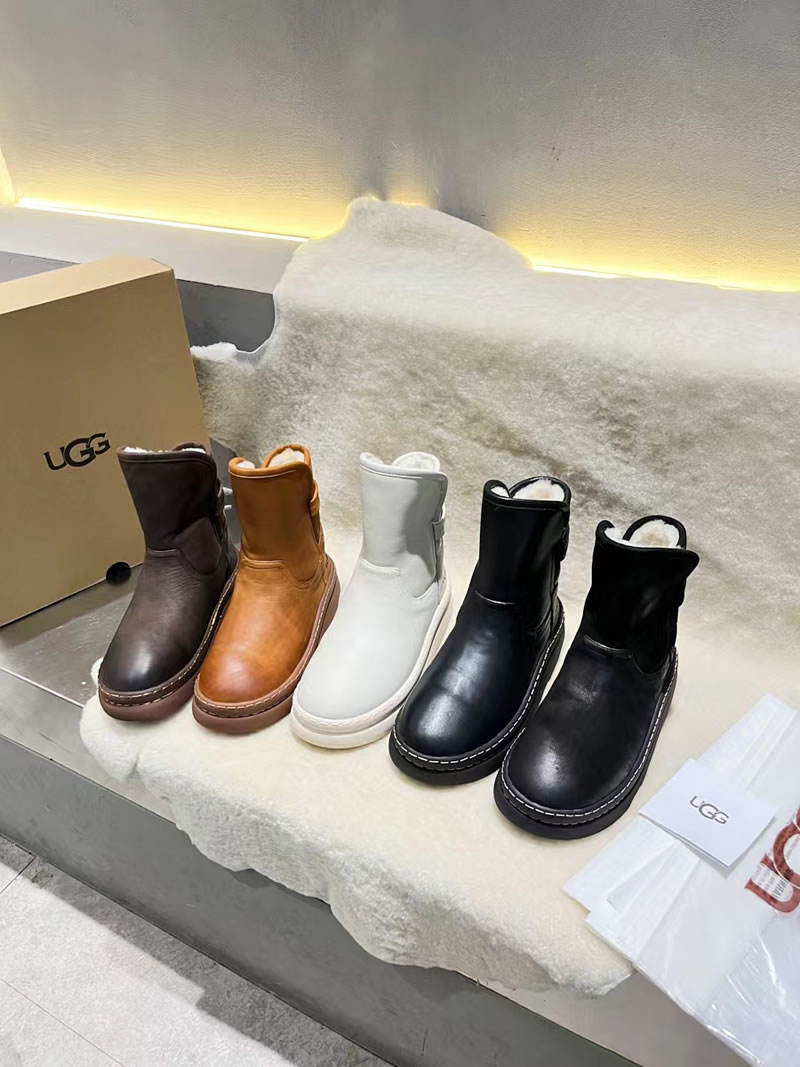 The World's Hottest New Models of 2025 Replica Women's Boots Ugg Platform Snow Boots