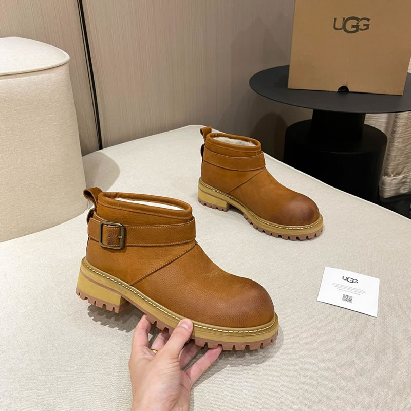 The Replica official UGG  website of the same snow boots and womens motorcycle boots