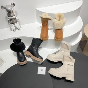 New Products in the Counter Replica Ugg Boots Women Motorcycle Boots